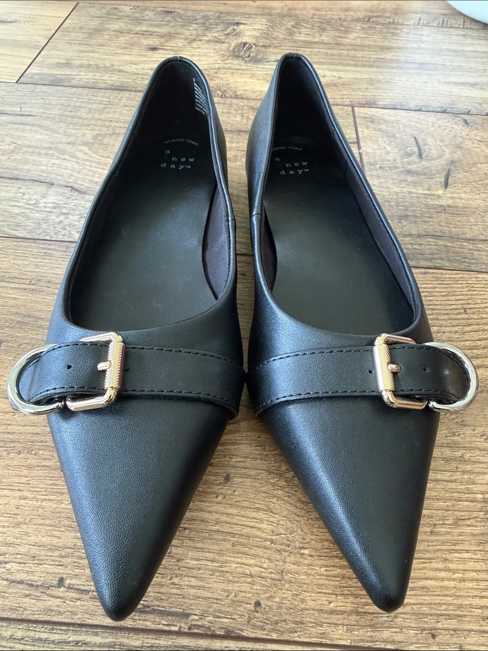 a new day Black Pointed Buckle-Detail Flats-never worn